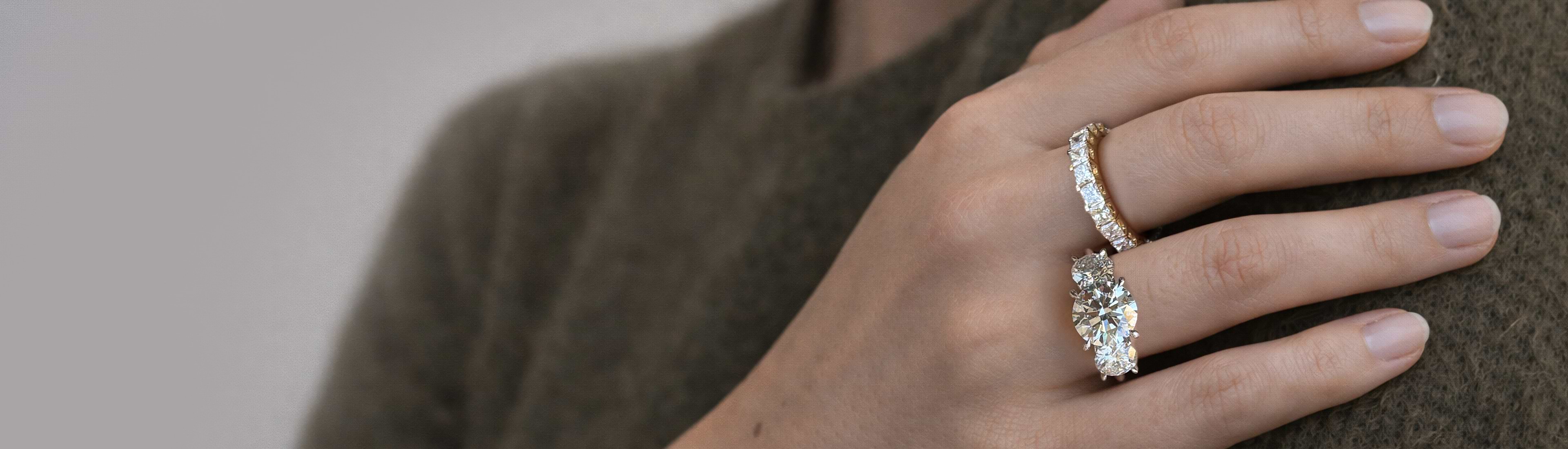 Side Stone Engagement Rings