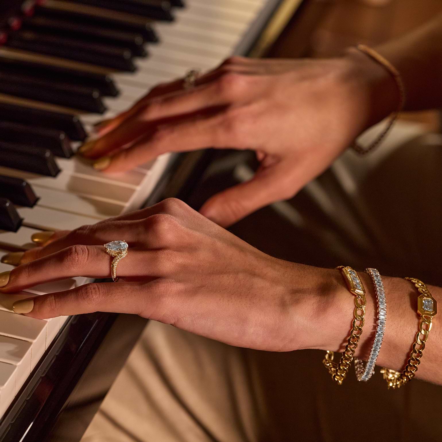 16 1/2 ctw Emerald Lab Grown Diamond Solitaire Engagement Ring with Side Accents 18K White Gold, EF, VS2+