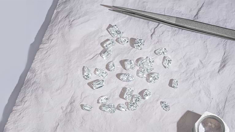 Der vollständige Leitfaden zu den 4cs von im Labor gezüchteten Diamanten