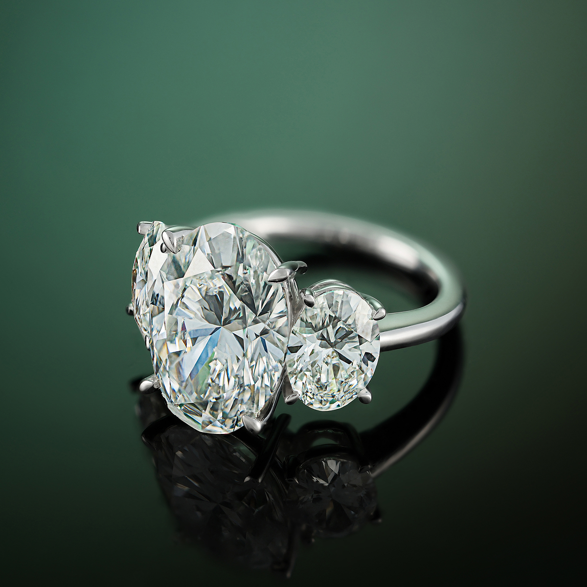 Sofia Ring 18K White Gold, GH, VS2+