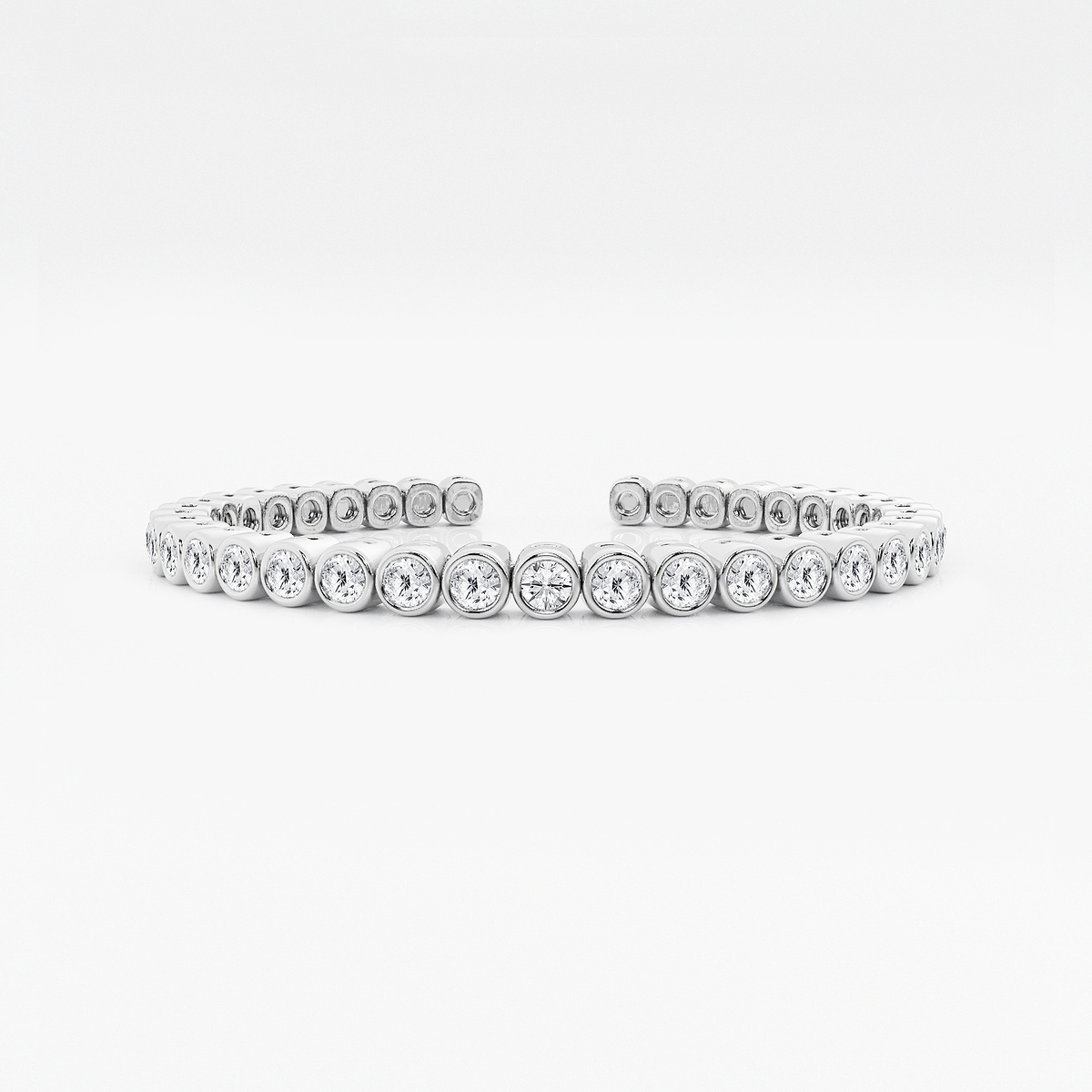 näas Flowing 5 ctw Round Lab Grown Diamond Bold Bangle Bracelet - 6 Inches