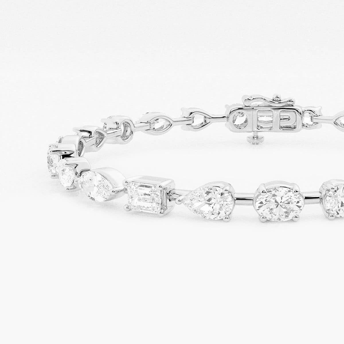 1 CT. T.W. Diamond Square Curb Link Chain Bracelet in