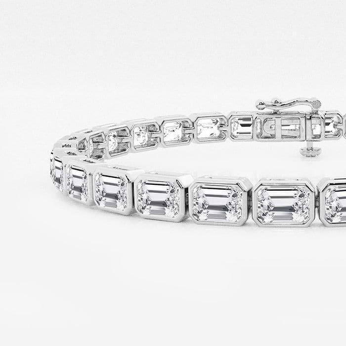 East-West Emerald Fashion Bracelet