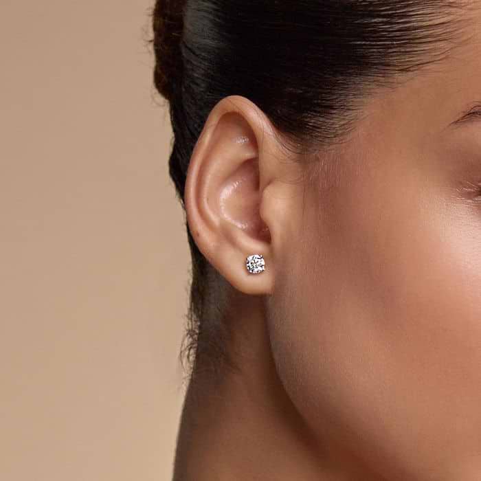 Four Prong Classic Round Stud Earrings