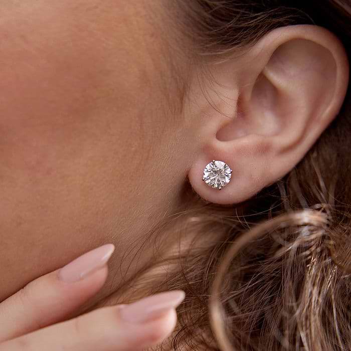 Four Prong Classic Round Stud Earrings