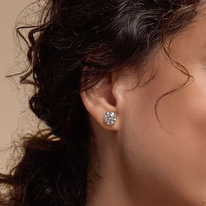 Four Prong Classic Round Stud Earrings
