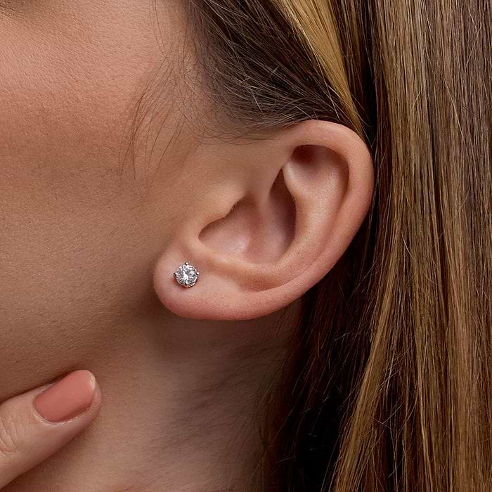 Four Prong Classic Round Stud Earrings