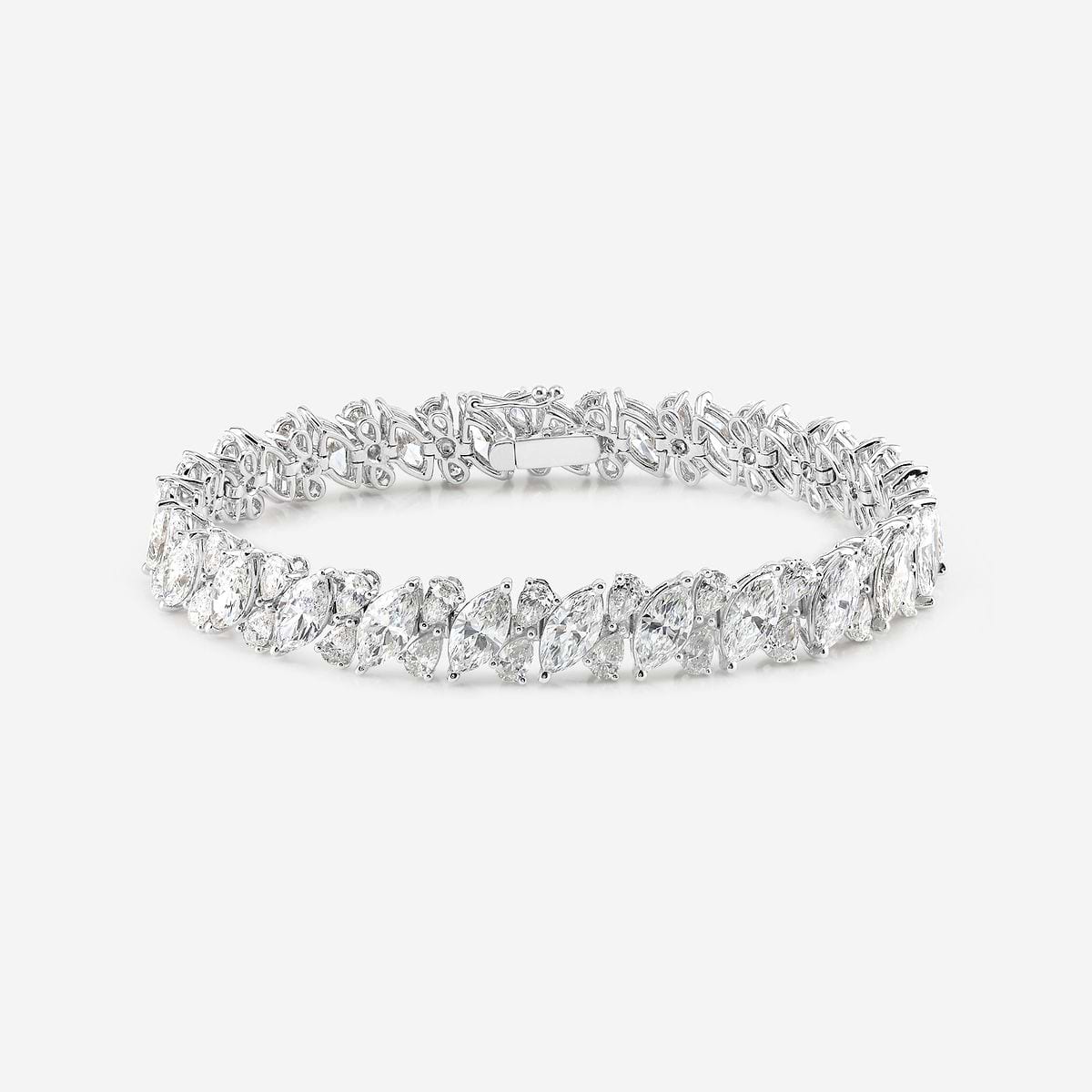 Nara Bracelet 18K White Gold, FG, VS2+