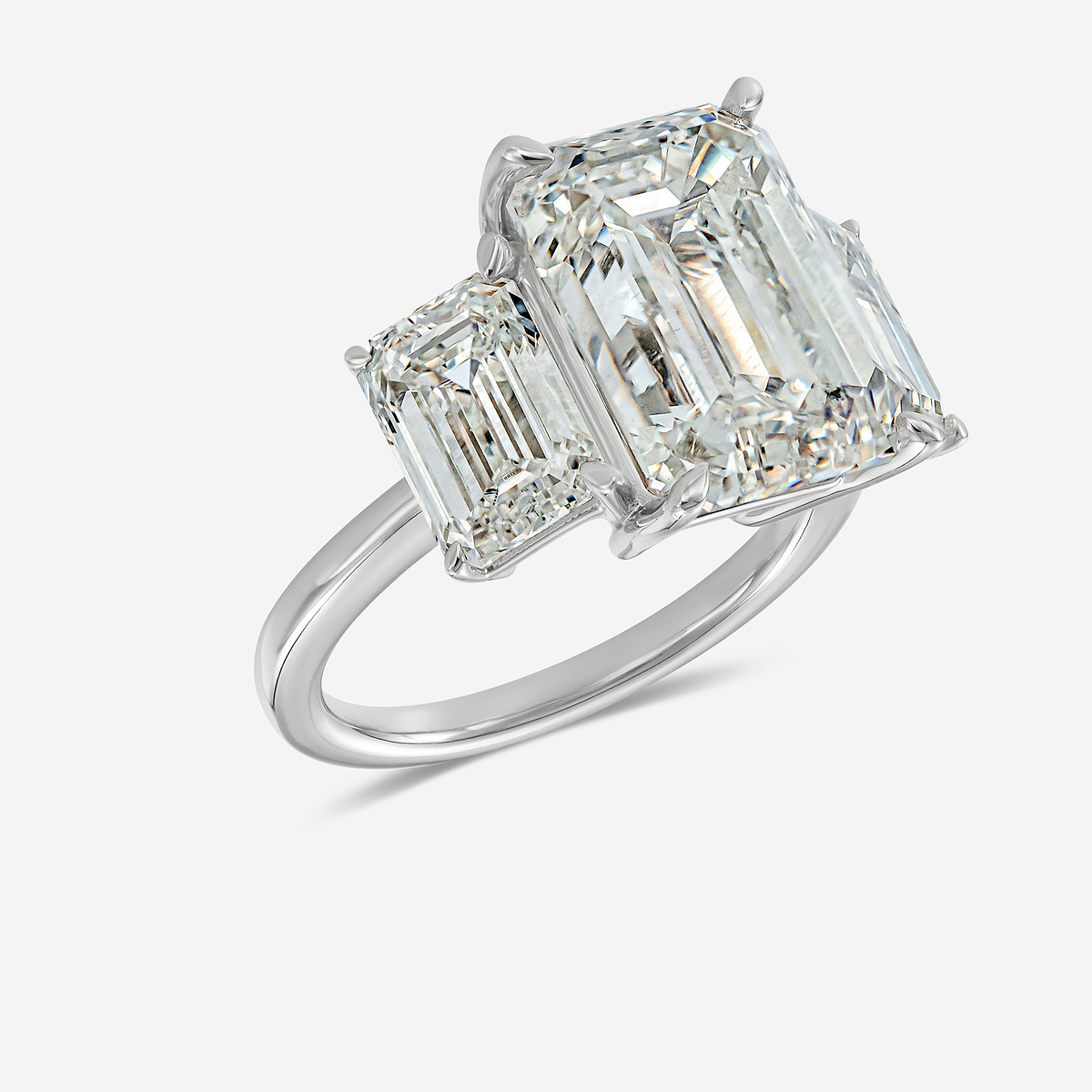Seville Ring 18K White Gold, EF, VS2+