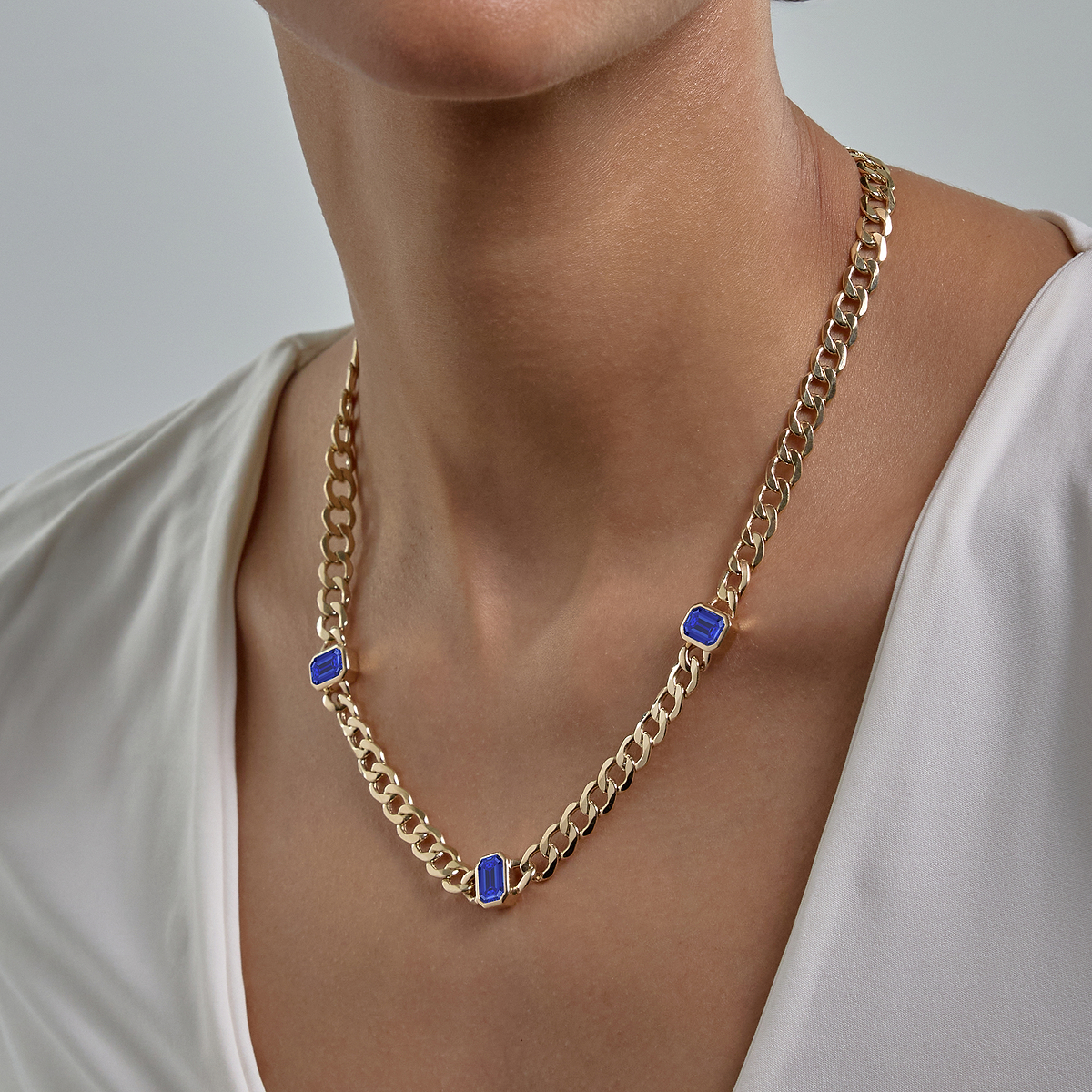9x6 mm Emerald Cut Lab Grown Sapphire Necklace