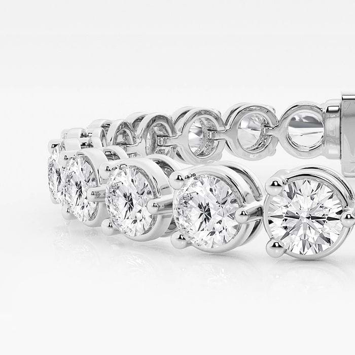 Round Three Prong Tennis Bracelet