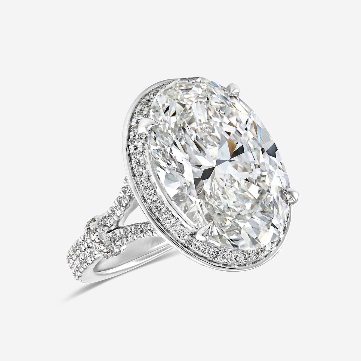 Maui Ring 18K White Gold, EF, VS2+
