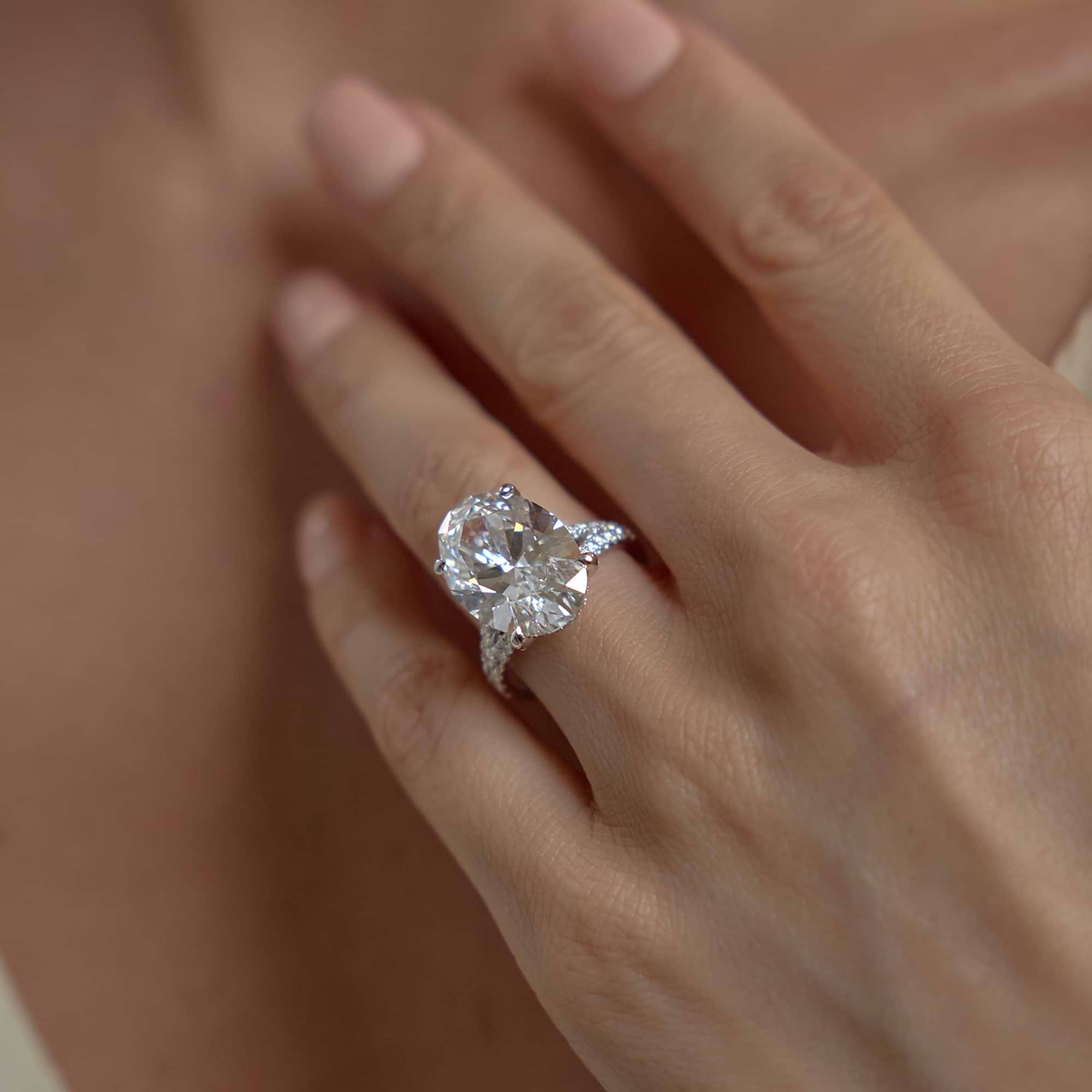 Tel Rong Tel Aviv Ring 18K White Gold, E, VS1